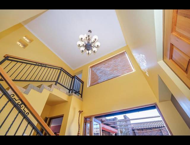 6 BEDROOM HOUSE FOR SALE IN RUIMSIG